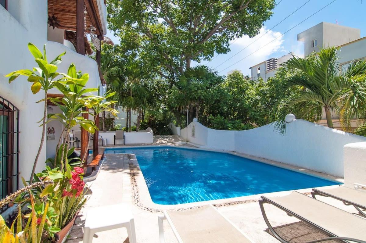 Charming, Gated With Pool, Fast Wifi And Silent