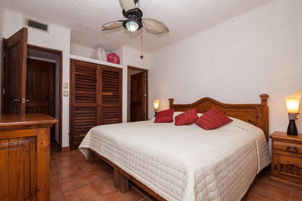 Charming, Gated With Pool, Fast Wifi And Silent
