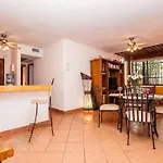 Family Friendly Condo Near Mamitas - Patio&Pool!